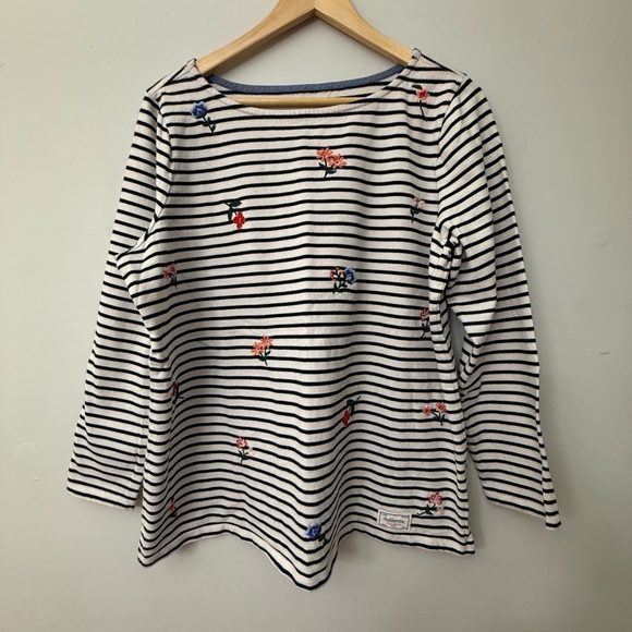 Talbots Navy and White Embroidered Floral Striped Top 1X - Picture 3 of 5